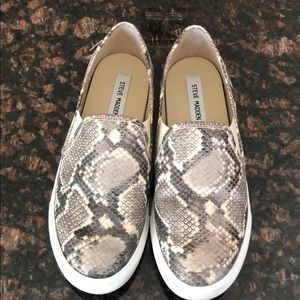 Women’s Steve Madden Shoes size 9M
